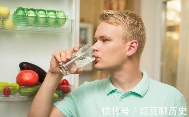 男人|男性晨起后,常做这3件事,肾脏或许会更健壮,早知道早好!