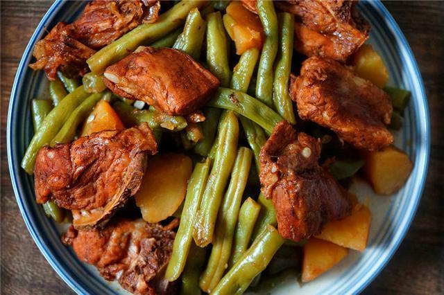 凉爽早立秋，周末贴秋膘这道菜必上桌，解馋又下饭，孩子吃不够