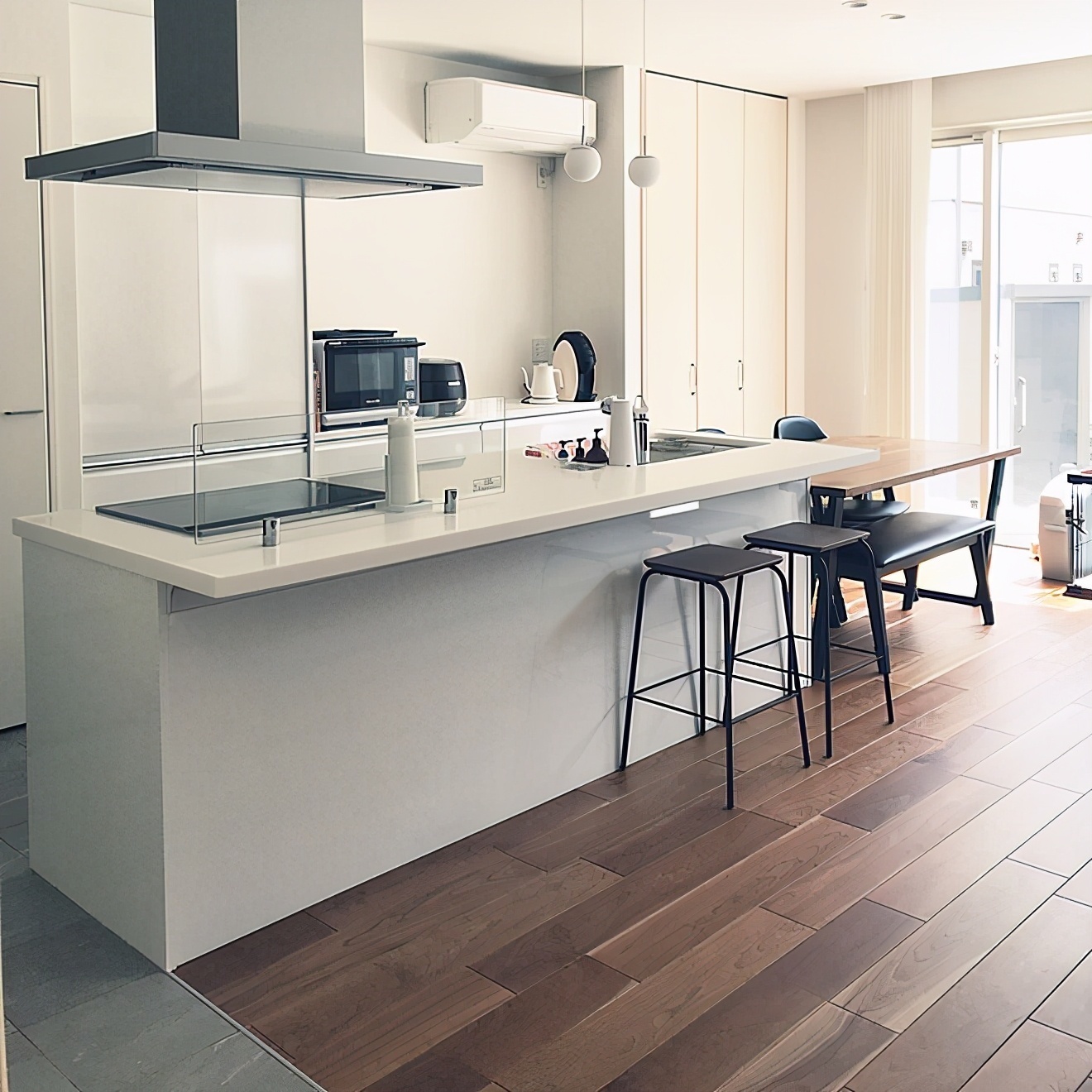 收纳|为何有钱人的厨房不装吊柜了头次见这种设计,真想回家拆了重装