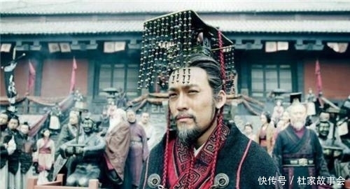 他名气比孔子大,弟子比孔子多,孔子掌权后却杀了他,还暴尸三日