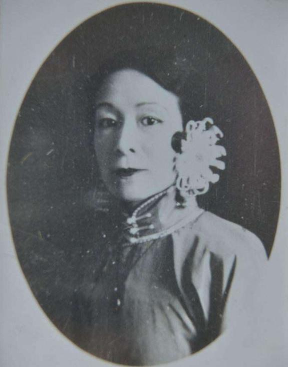 美女|晚清最美女官，曾给慈禧跳舞，晚年风姿依旧，活了84岁！