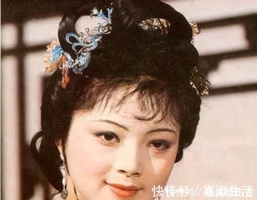 红楼梦$红楼梦中林黛玉早就意识到了贾府会由盛转衰?她只字不提又是为何?