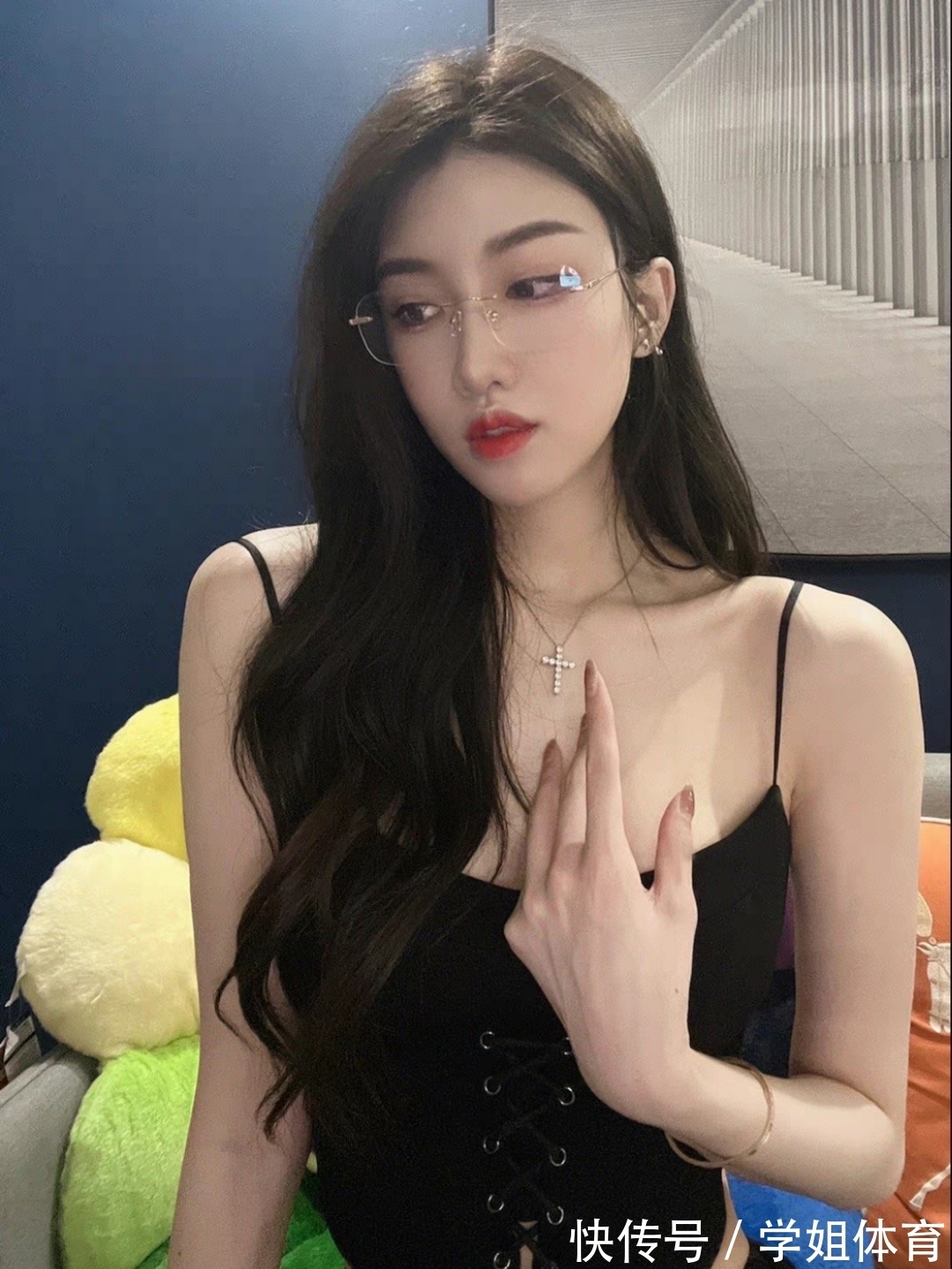 身材|冬奥最美引导员喊话郭艾伦!身材纤细颜值高,前女友回沈阳被催婚