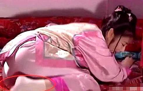 |影视剧的穿帮镜头,一个比一个搞笑,正经导演干不出这种事!