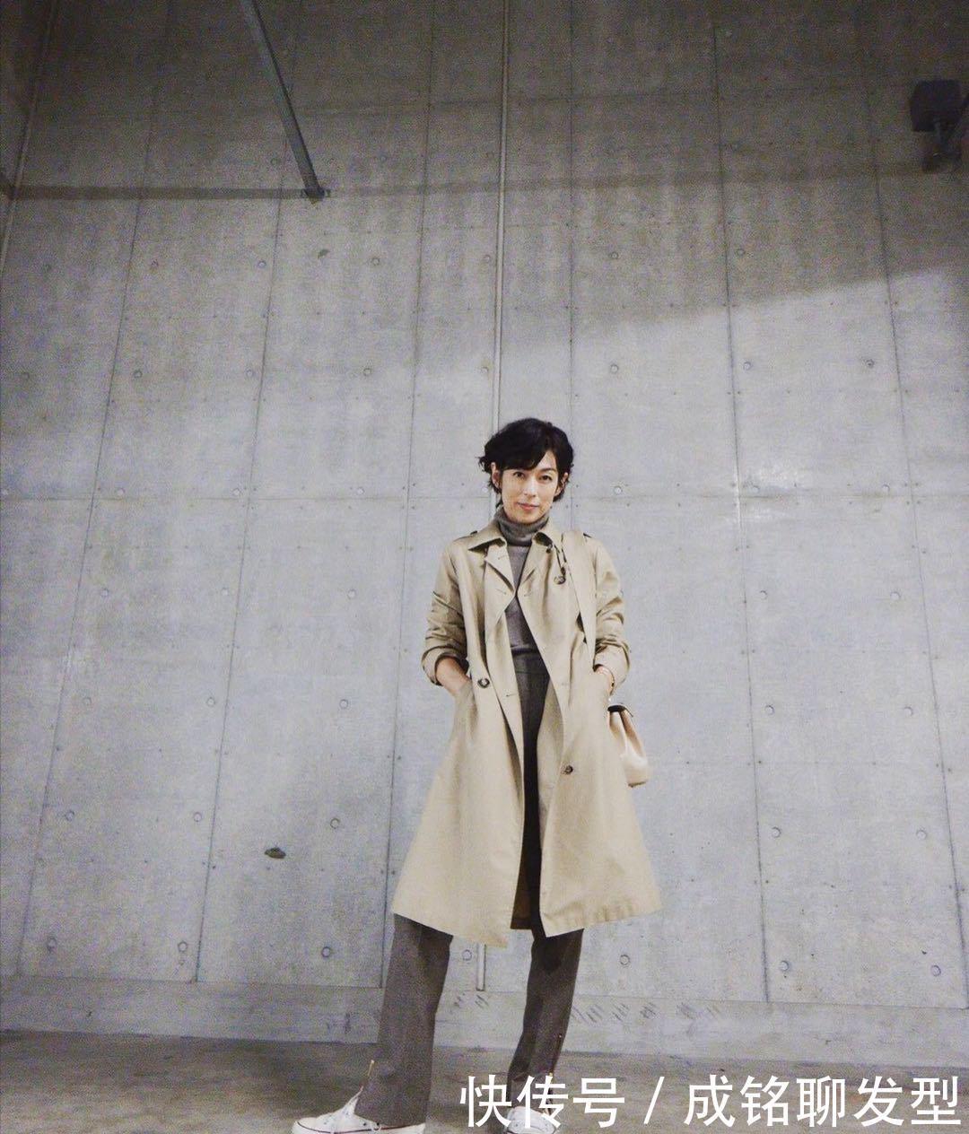 女人过了五十岁更要懂时尚,日本54岁阿姨的穿搭,优雅大气又减龄