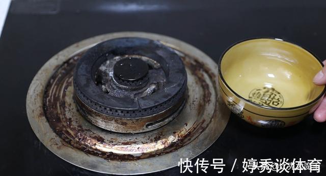 灶台|灶台油污太脏?教你轻松去除油污的方法,简单又快捷,方法太棒了