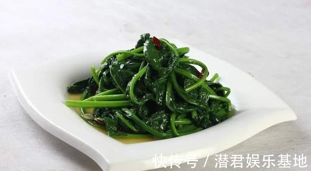 小雪|2岁男孩,口吐白沫,中毒身亡,爸爸暴打怒吼妈妈:还我儿子