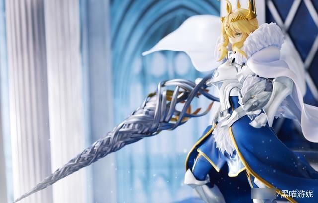 搞笑|fgo五星白枪呆手办官图公开:酷炫战马变王座 干饭王造型略搞笑