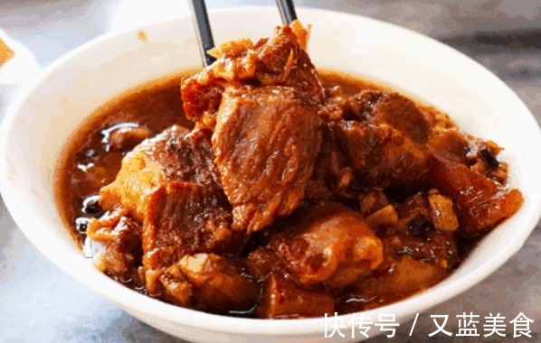 生姜片|炖牛肉，第一步常有人做错，难怪牛肉腥味重不好吃！分享正确做法