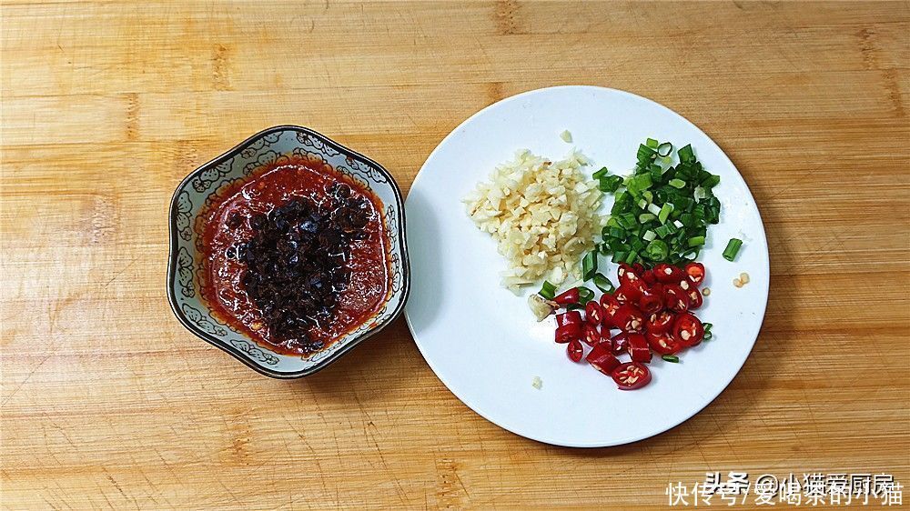 搅拌均匀|教你豆腐和鸡蛋新吃法,味道鲜美,制作简单,一星期吃几次不嫌腻