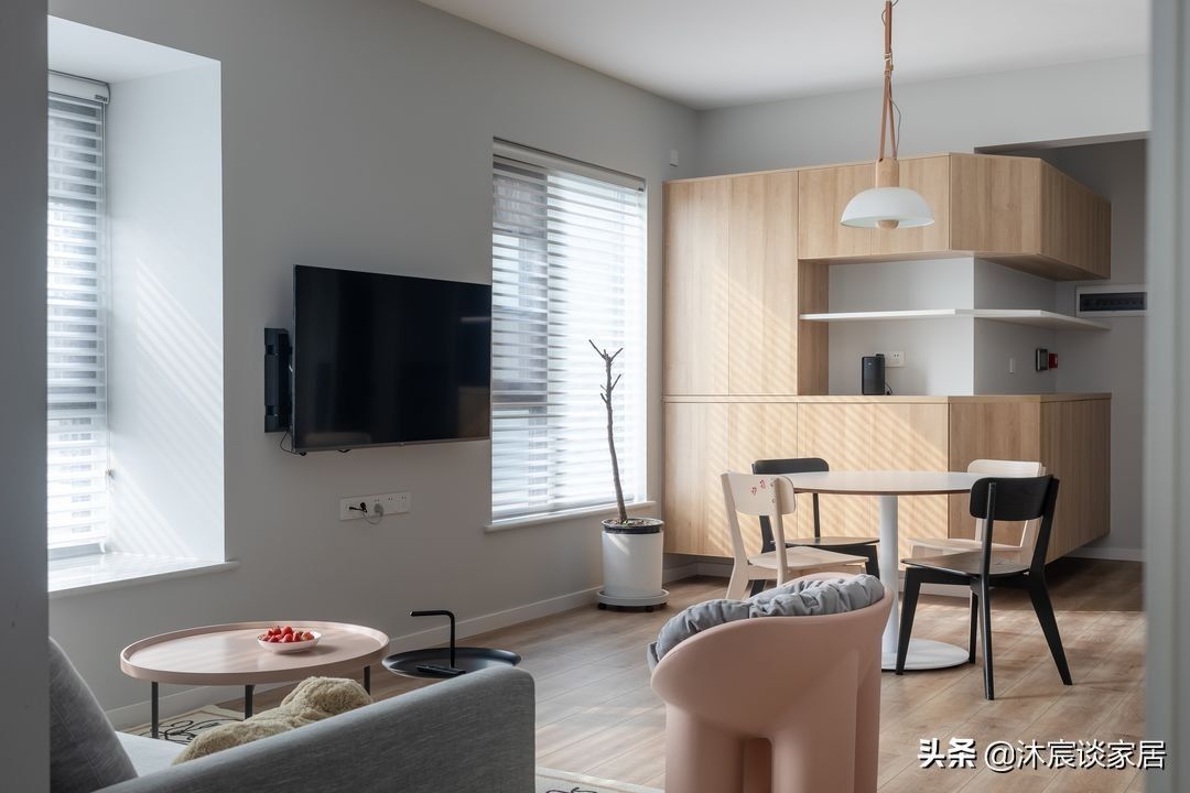 客餐厅|拆墙挪位后,她让小家实现“大横厅”,采光好,动线流畅,好舒服