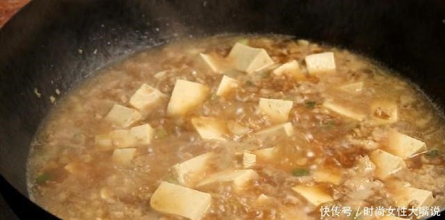 肉末豆腐|吃一斤它等于喝8盒牛奶,2斤核桃,2块钱一块,吃一星期都不腻