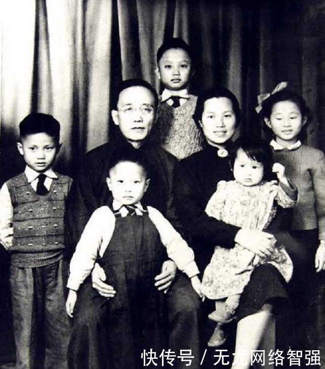 关于郭沫若,我们该报以怎样的态度?