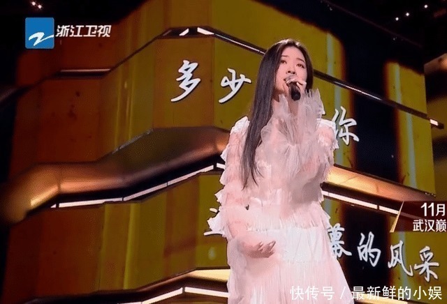 失誤|中國好聲音單依純演唱現場失誤，專業評審票數為何仍然這么高