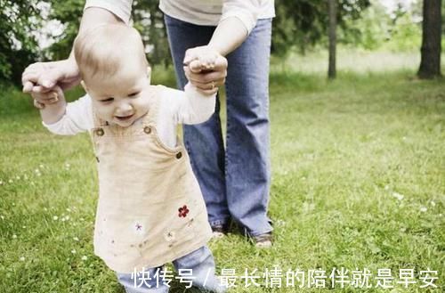 孩子|宝宝不想走路老要抱抱，其实并不是因为懒得走，妈妈不要误解