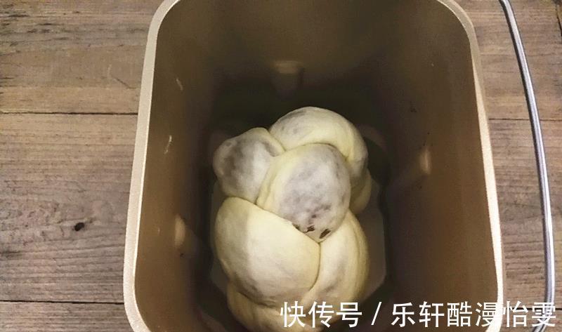 能量|品尝牛奶咖啡换成这个方法试一试，松软味香浓，醒神饱腹有能量
