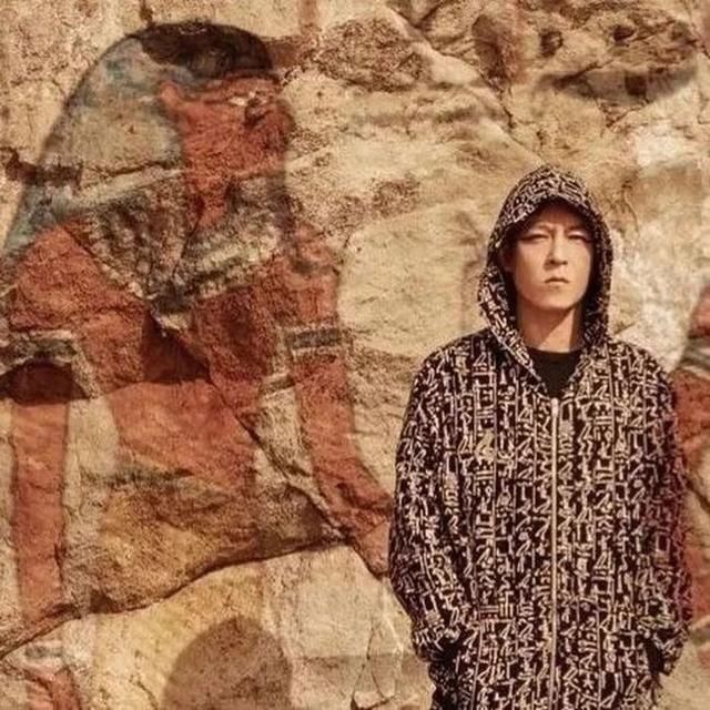 加拿大鹅 x Rhude三方联名羽绒服官宣