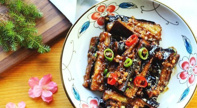 饭桌|3种“高热量”蔬菜,请撤下饭桌,若管不住嘴,难怪越来越圆润