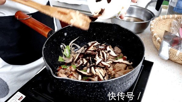 减脂|一月减重10斤，试试教练推荐的午餐，低脂低碳高蛋白，想不瘦都难