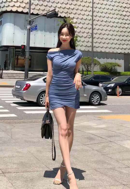 可爱|街拍:高贵典雅的美女,穿着不尴尬俊美抢镜气质又可爱清新!