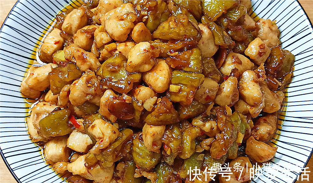 味美|教你用茄子和鸡肉一起这么做来吃,方法简单,营养味美,开胃下饭