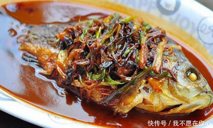 女性不想成老太婆,推荐常吃3种美食,淡化皱纹,越活越年轻