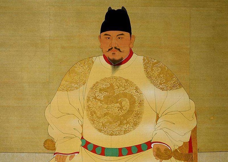 黑袍|为何皇帝身穿黄袍,只有秦始皇身穿黑袍?专家:不敢穿黑袍