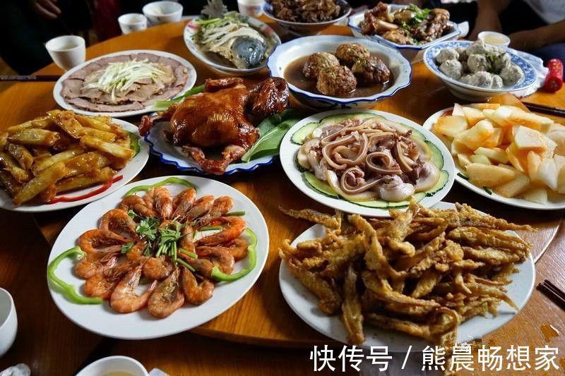 农村酒席上有一道“送客菜”,这道菜一上桌就走人,是什么菜呢