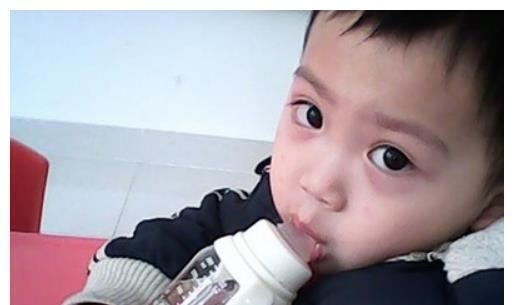 孩子|有3种满是细菌的“白开水”别让孩子喝,可能会损害脾胃,别忽视