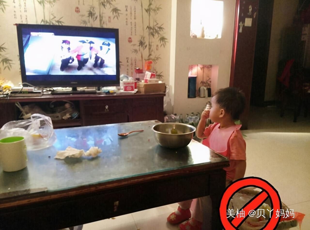 看完|到底该不该给孩子看电视看完这3方面的区别,再来做决定