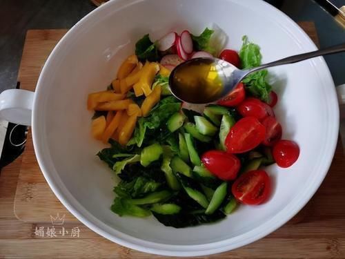 媚娘|50岁阿姨的低脂晚餐,满满一盘吃得满足还不长胖,网友说真会吃