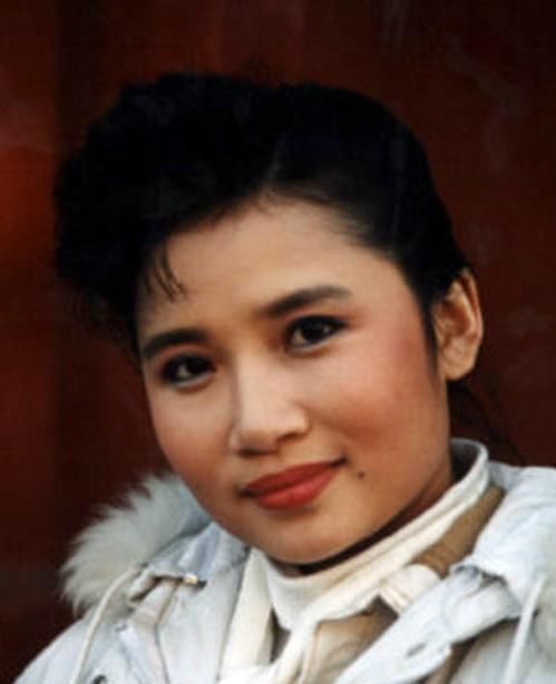 出家!李娜:23年前,《好人一生平安》大红后出家,背后真相究竟如何?