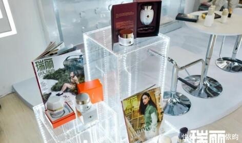 东方美学|片仔癀两大护肤精品荣获美伊大奖,C位入驻瑞丽新青年未来公社