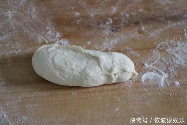 鸡蛋卷饼|这样的鸡蛋卷饼,饼外酥里软层次多,你一定爱吃!