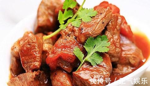 红番茄|番茄和此物一起炒,排出体内毒素,增强免疫力,美白皮肤还抗衰老