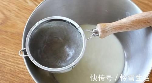火了半边天的大白兔，教你做成没有冰渣的大白兔雪糕，就靠它