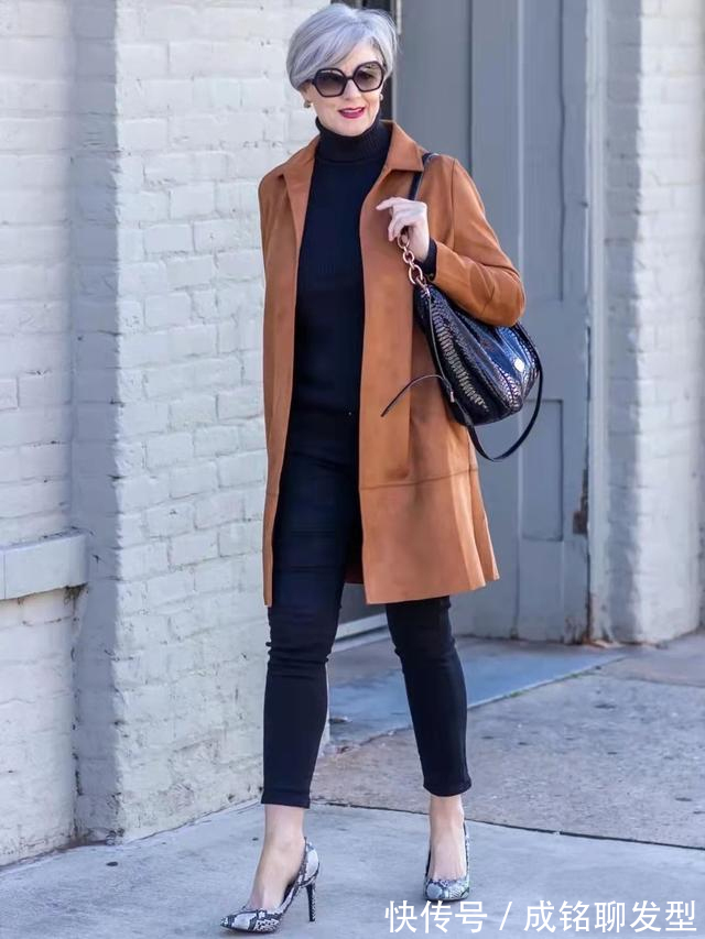 颜色|年过六十少穿“老年装”,学学这位奶奶的洋气穿搭,时髦又显年轻
