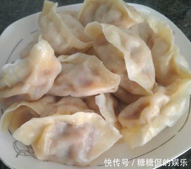 就可以|做羊肉饺子,别放太多调料!这4样就够了!肉馅嫩滑好吃无膻味