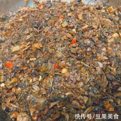 上桌前不被看好的家常版梅菜扣肉，吃完却逆风翻盘