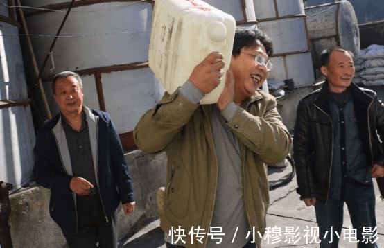 肝癌|39岁男子,被查出肝癌,抱头痛哭,医生叹息:这“3”种习惯,是祸根