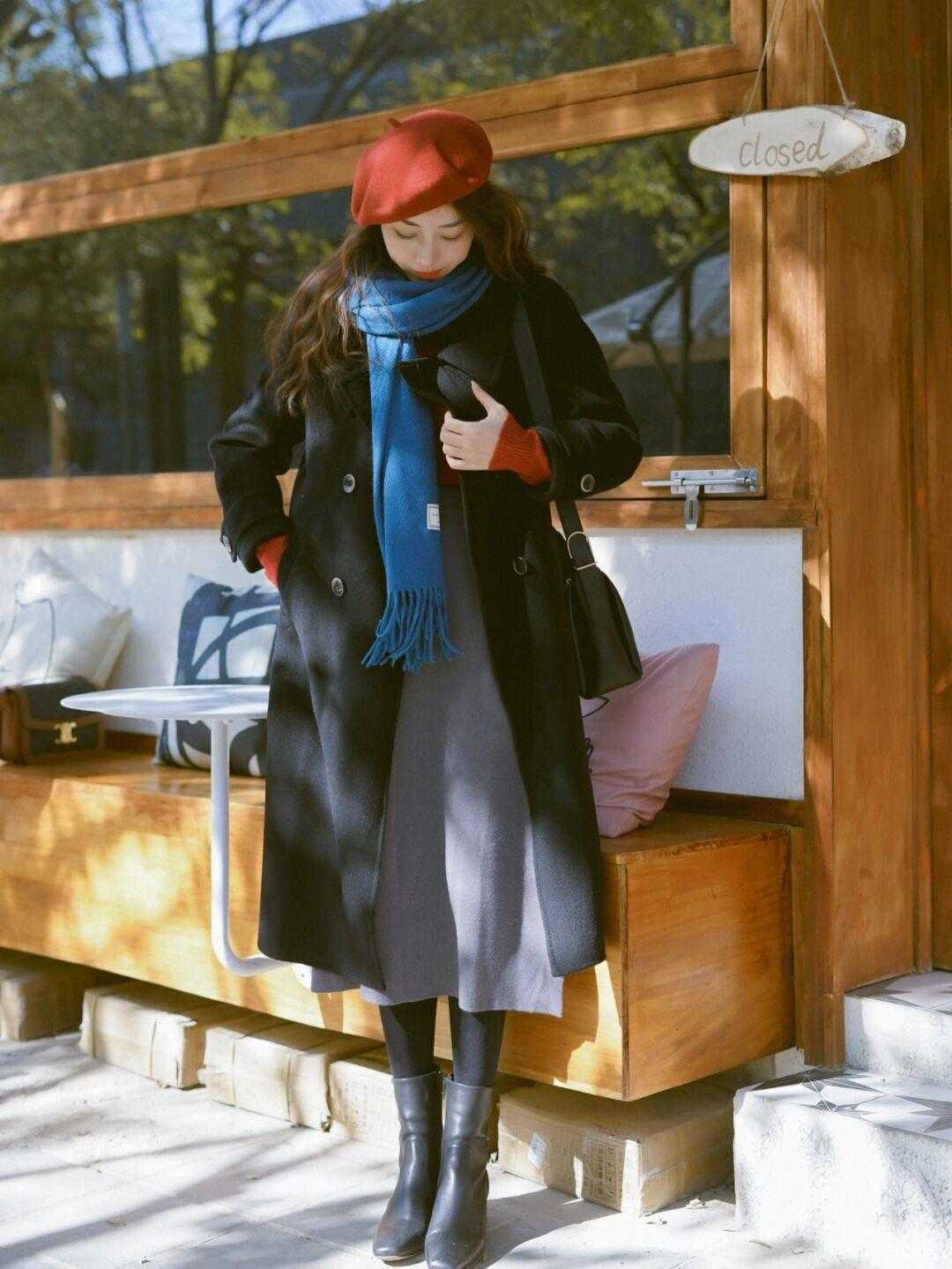 搭配|别再用九分裤搭短靴了!今年最流行的是半身裙+及踝靴,谁穿谁美