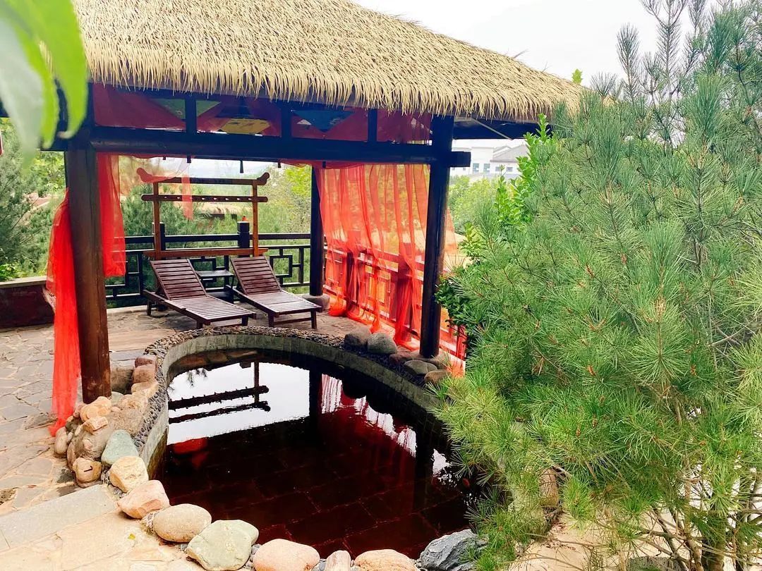 黄童|温泉休闲养生正当时｜盼一场春雨 泡一次温泉 静待春光无限好