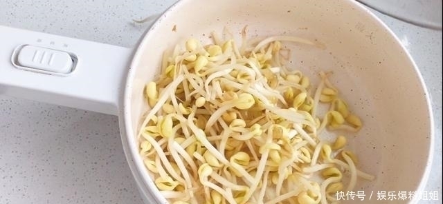 西红柿|每天晚餐吃这个减脂汤，一段时间腰细了脸小了，瘦子别喝怕你太瘦