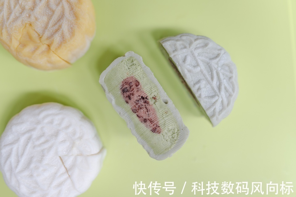 冰皮|香气浓郁,冰淇淋般的质感,榴芒一刻冰皮月饼体验