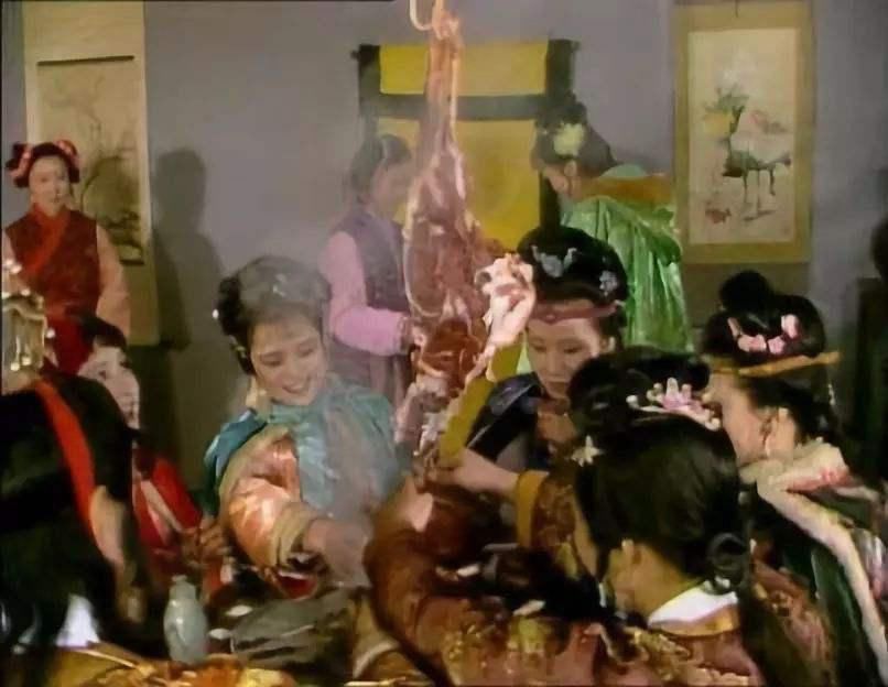  冬衣|红楼梦中的冬日保暖秘籍，是未曾见过的惊喜，是时尚的风向标