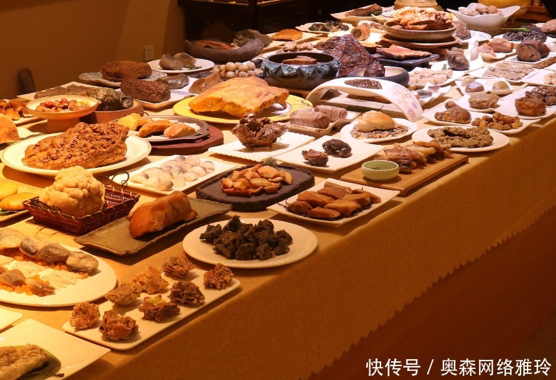 感慨|皇帝吃不完的满汉全席到哪去了?看完感慨:还真是不浪费