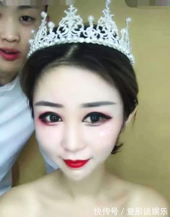 眼皮|新娘把眼线涂的特别厚,眼皮漆黑,当她睁开眼后,新郎傻住