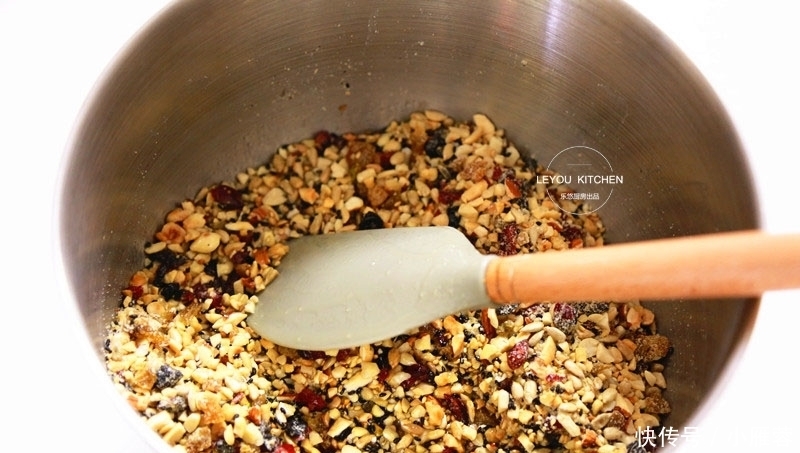 手把手教你五仁馅做法，我家每年都做很多，吃过的人都说比买的香