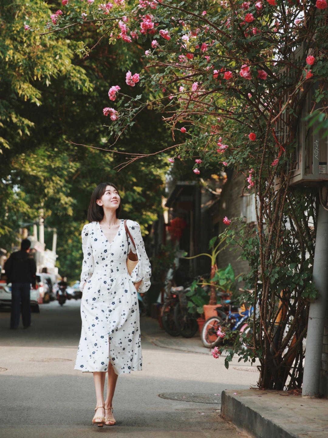 线条|腿粗腰粗怎么穿才显瘦?这几个小技巧值得看看,学到就是赚到