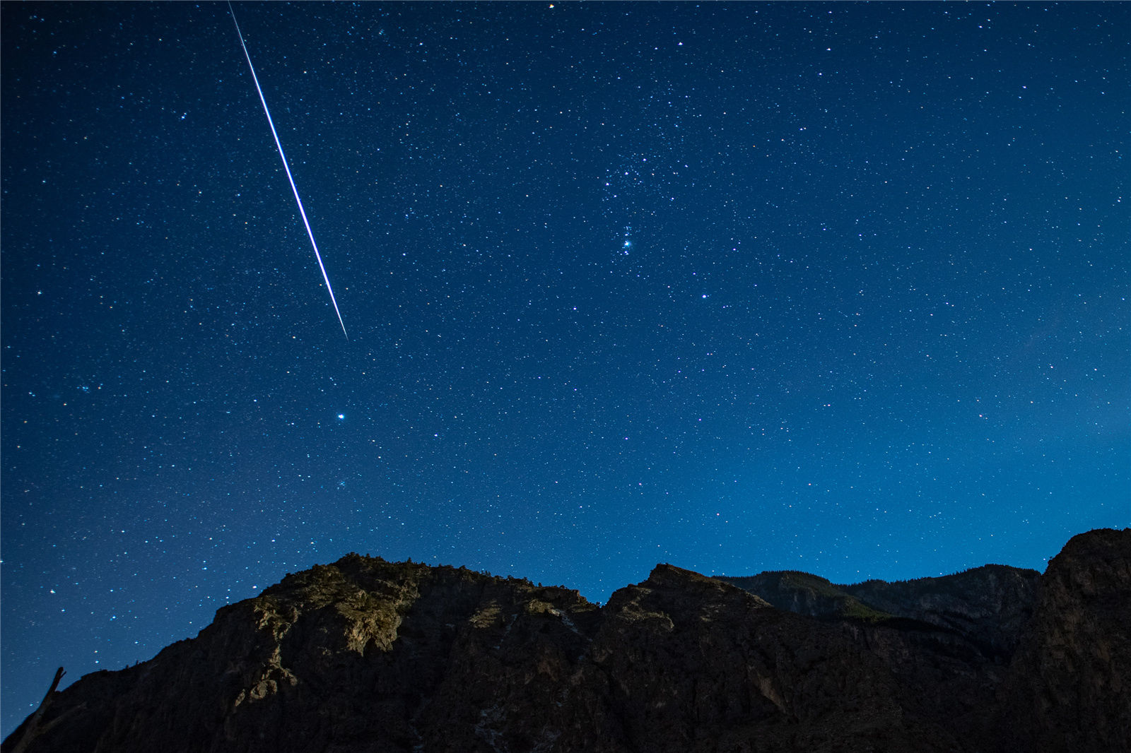 贺兰山|零下18℃寒夜的守候 带你看贺兰山双子座流星雨